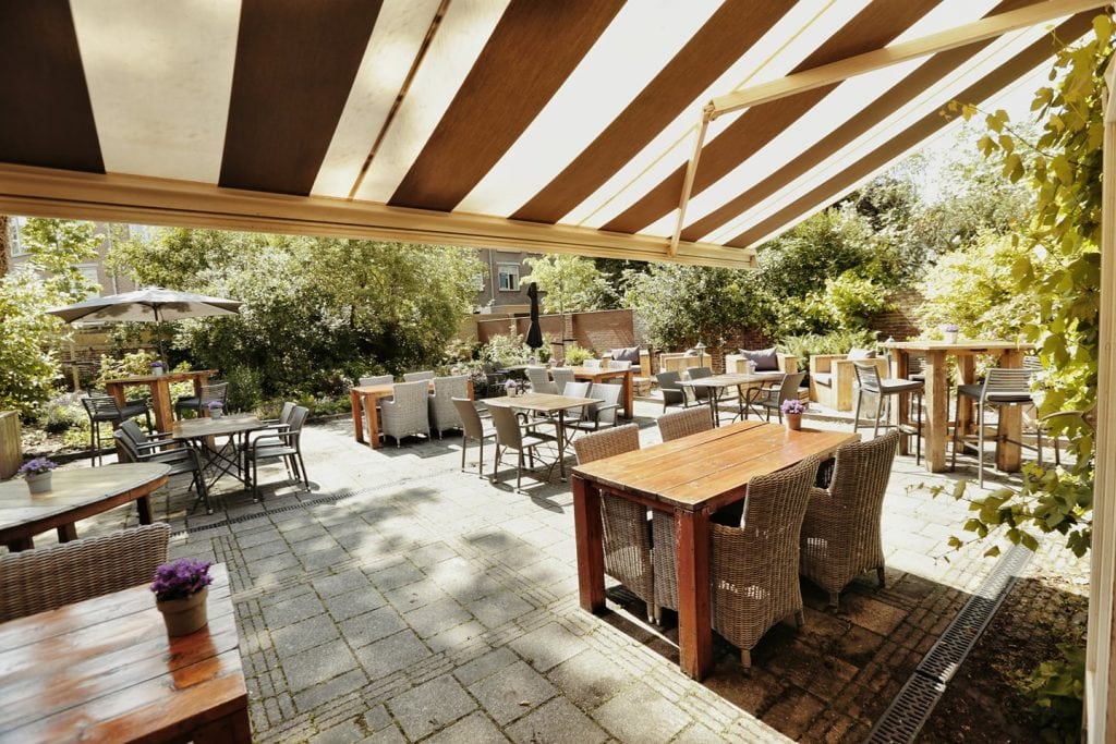 Café Einstein terras