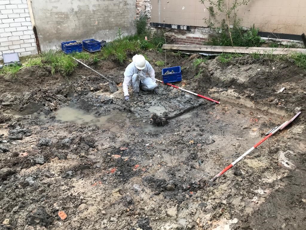 Gaaf om te zien! Dit zijn de vondsten van opgravingen aan de Kruisstaat - indebuurt