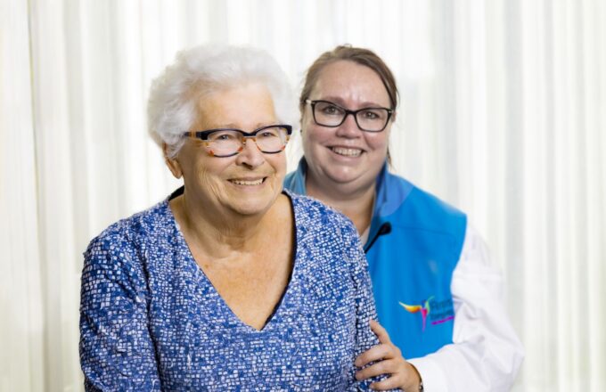 Argos Zorggroep Irma Stout met bewoner