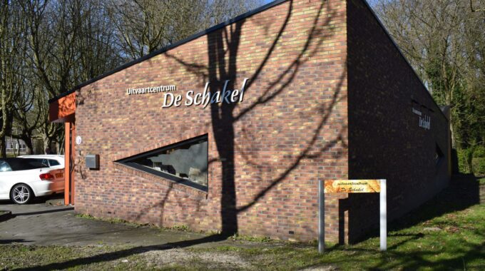 Uitvaartcentrum de Schakel 1