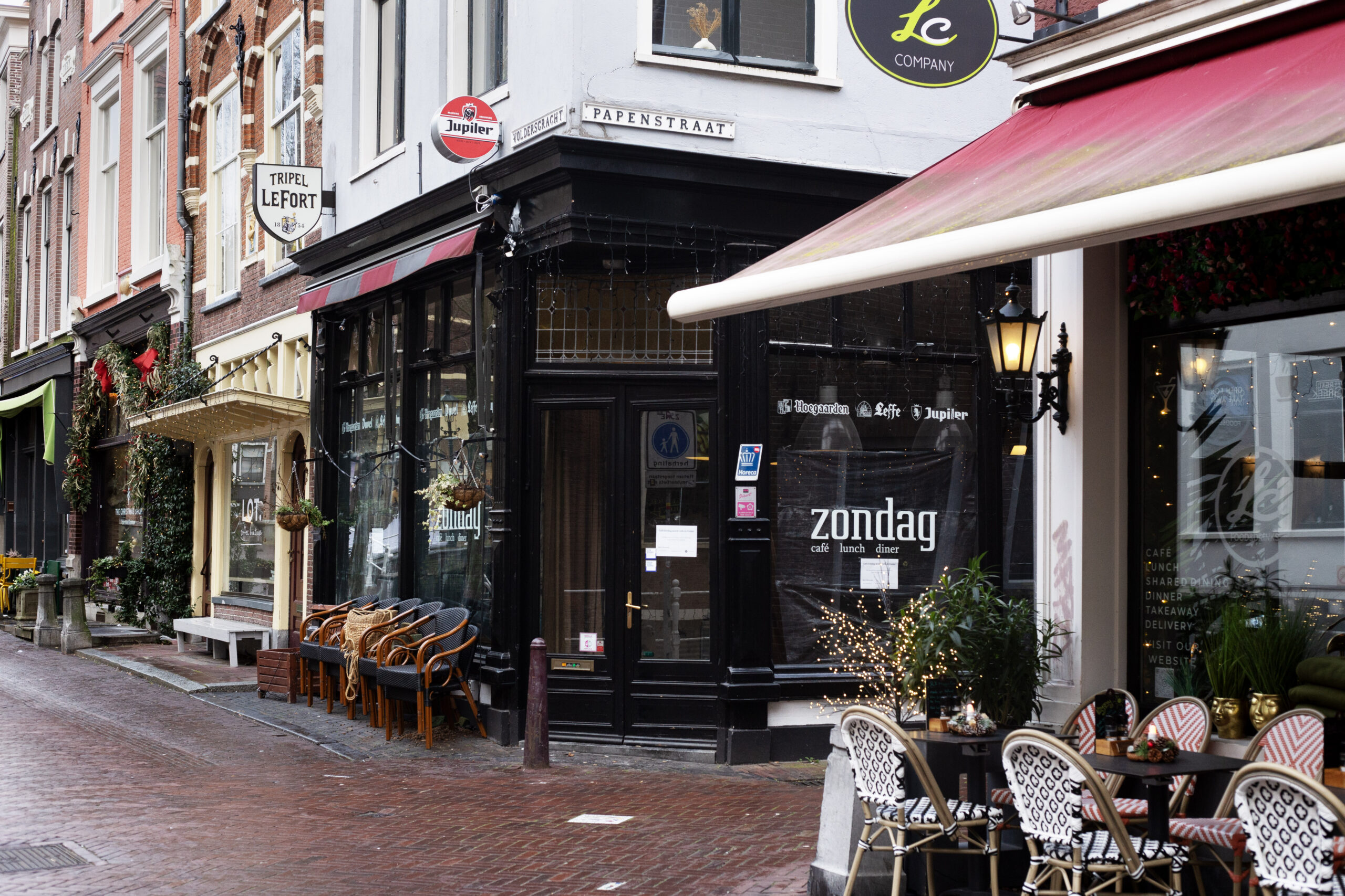 Café Zondag in Delft is gesloten en gaat verder onder een nieuwe naam
