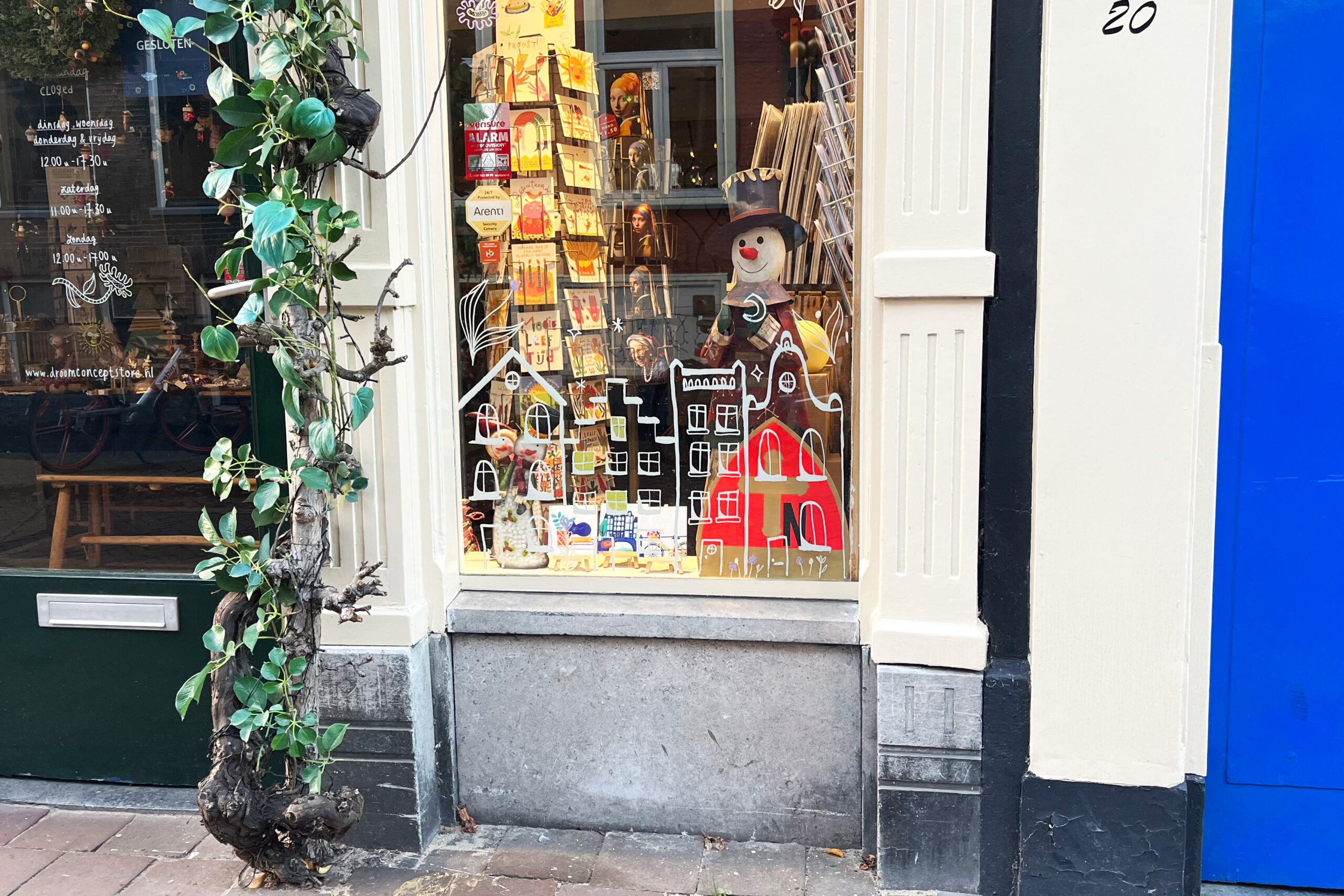 Zoek de mijter van Sint! Doe mee aan deze puzzeltocht door Delft