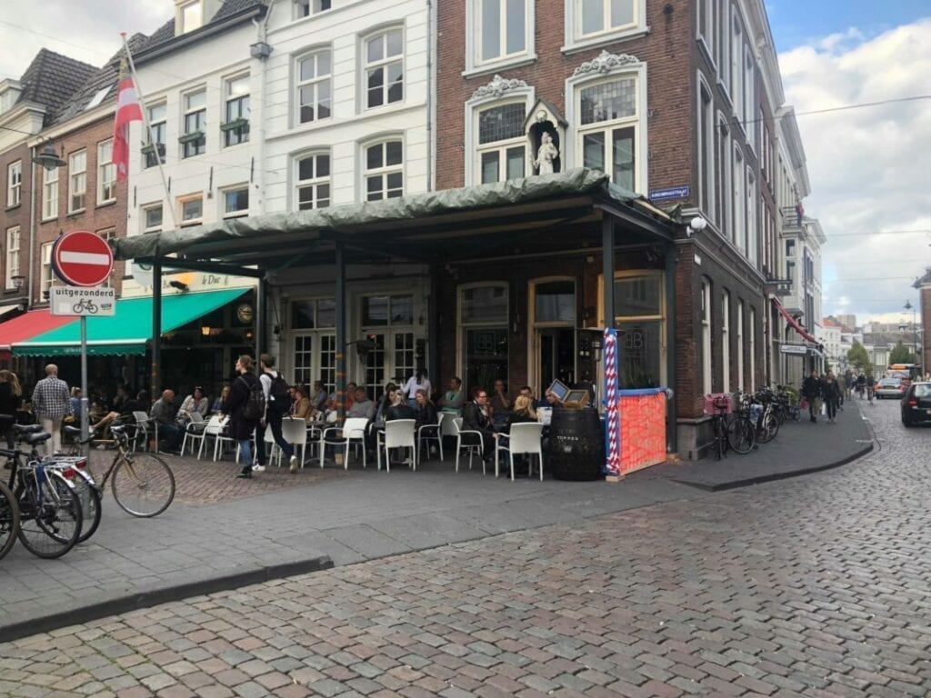 Bottles and Bites indebuurt Den Bosch