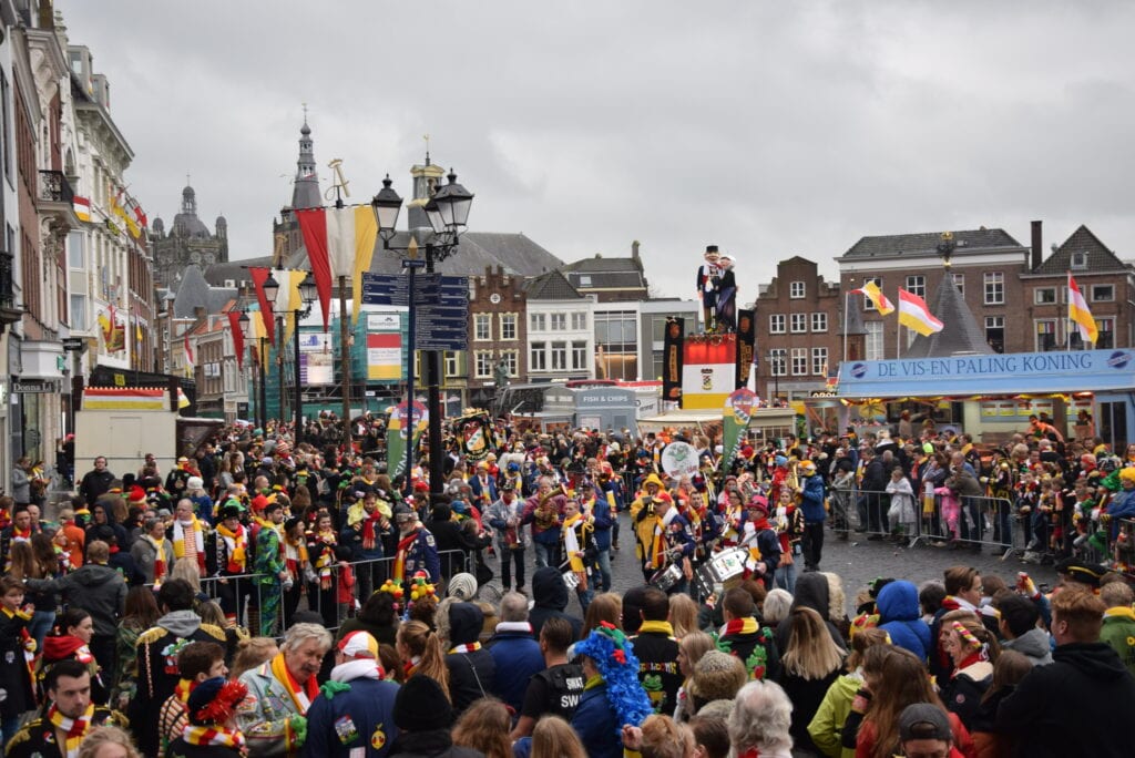 5 x beelden uit Den Bosch die er nu heel gek uitzien