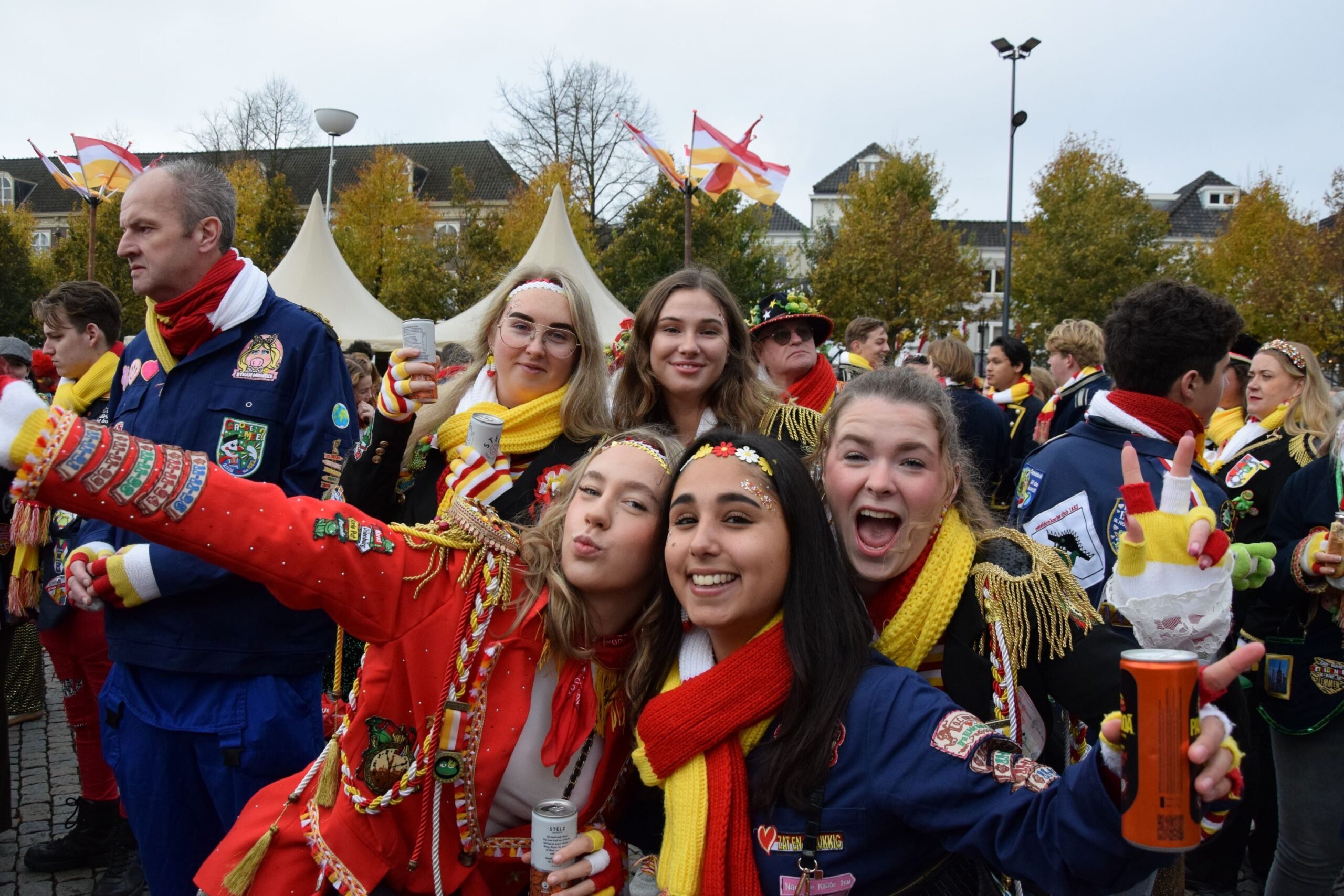 Spotte gij jezelf? Dit is 11-11 in Oeteldonk in foto’s