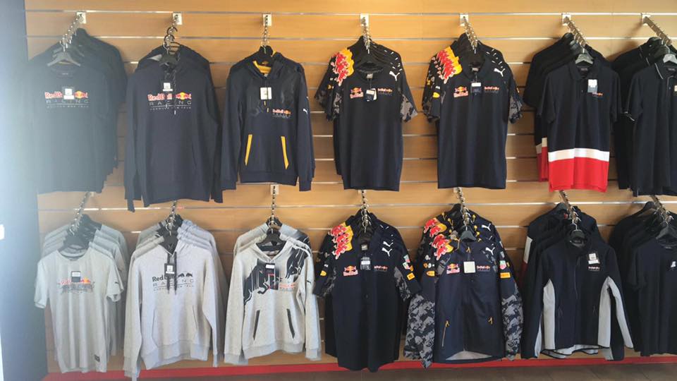 The Racing Store indebuurt Den Haag