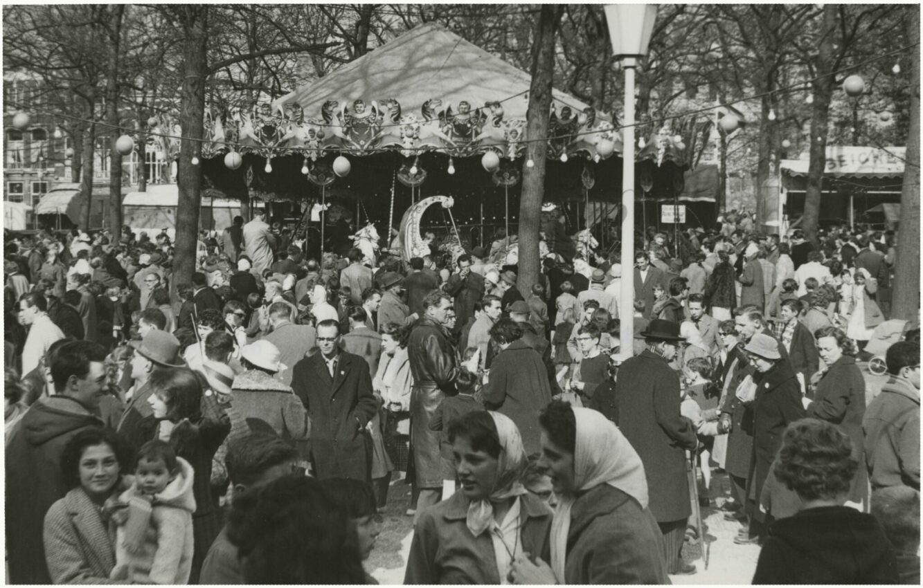 Oude foto's van de kermis in Den Haag indebuurt Den Haag