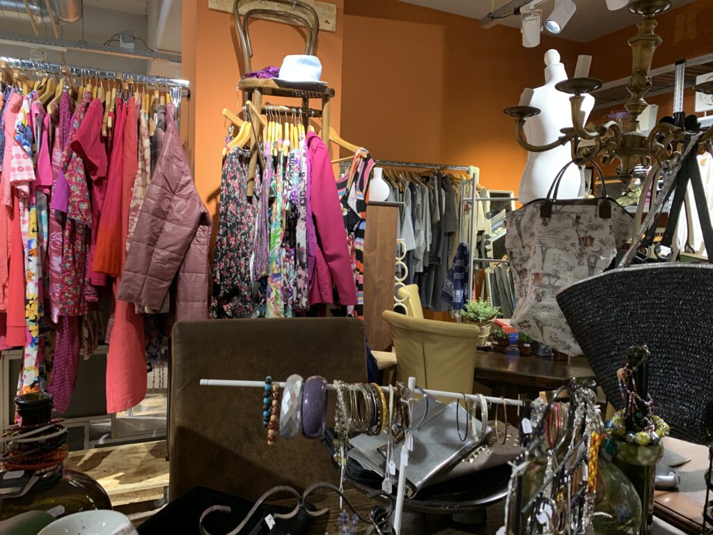 5 x Fijne Haagse winkels voor tweedehands en vintage kleding met kleine