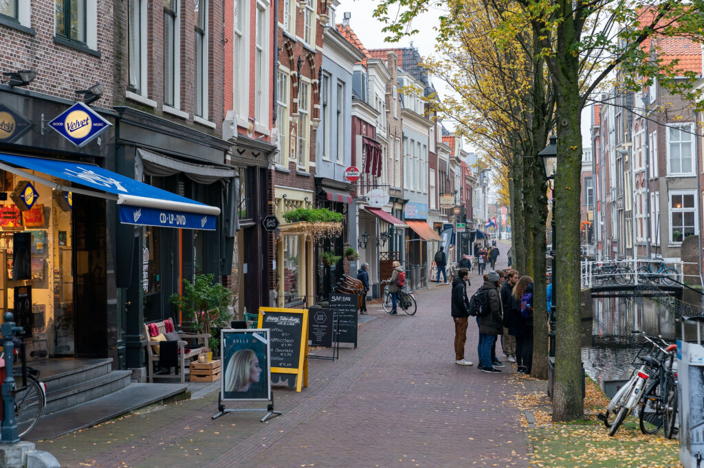 De Delftse binnenstad | Foto via Delft Marketing © Michael Kooren fotografie