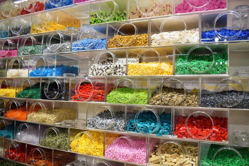 Fotoserie Wij gingen naar de preopening van de Lego store in het