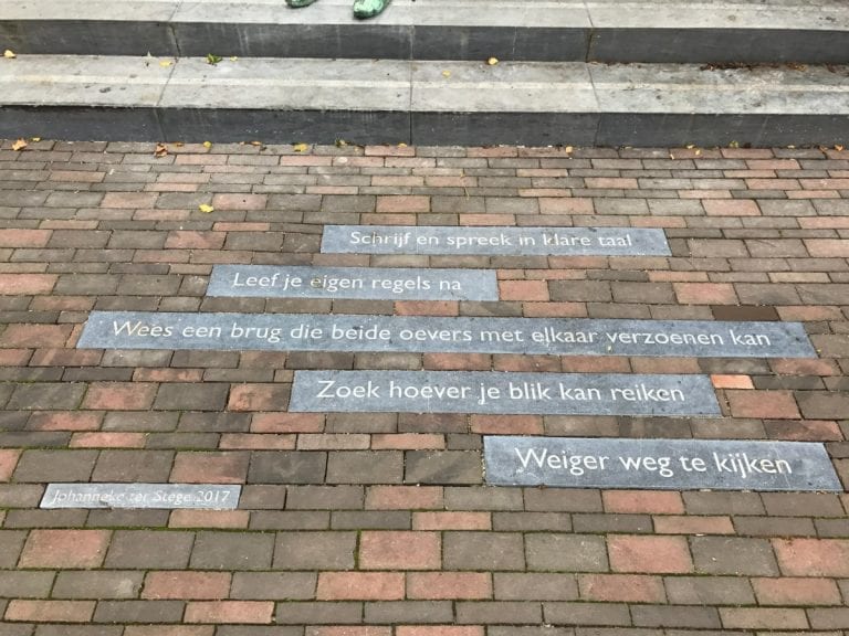 Straatpoëzie 5x spreuken en quotes op de muren van onze