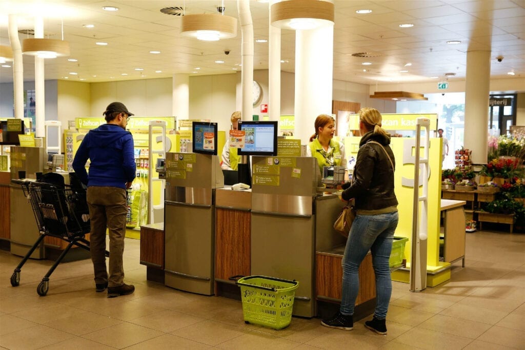 plus-kassamedewerker
