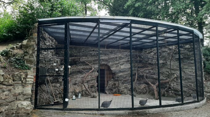 monumentale vogelkooi