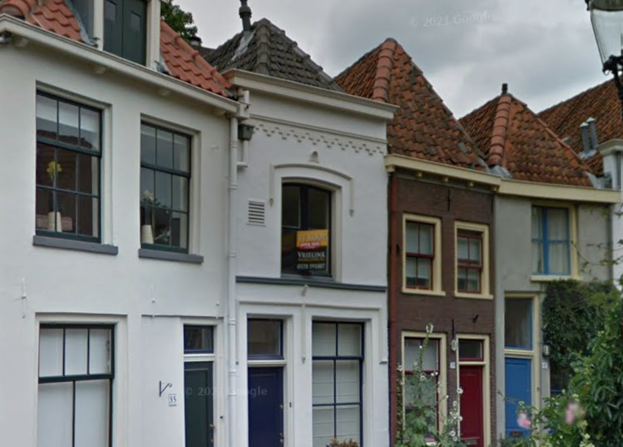 Geveltje, geveltje in de straat: deze huizen stralen karakter uit en staan nu te koop