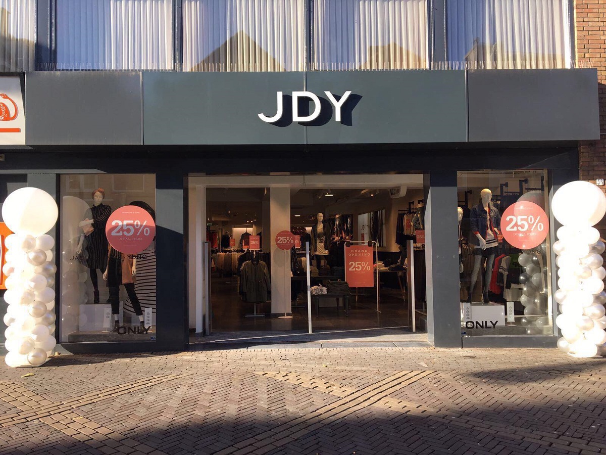 Jacqueline de Yong - indebuurt Doetinchem