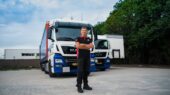 Tijdens de Dag van de Vrachwagenchauffeur 2022 kun je bij A12 Personeelsdiensten in Duiven dicht bij Doetinchem een ritje in een vrachtwagen maken