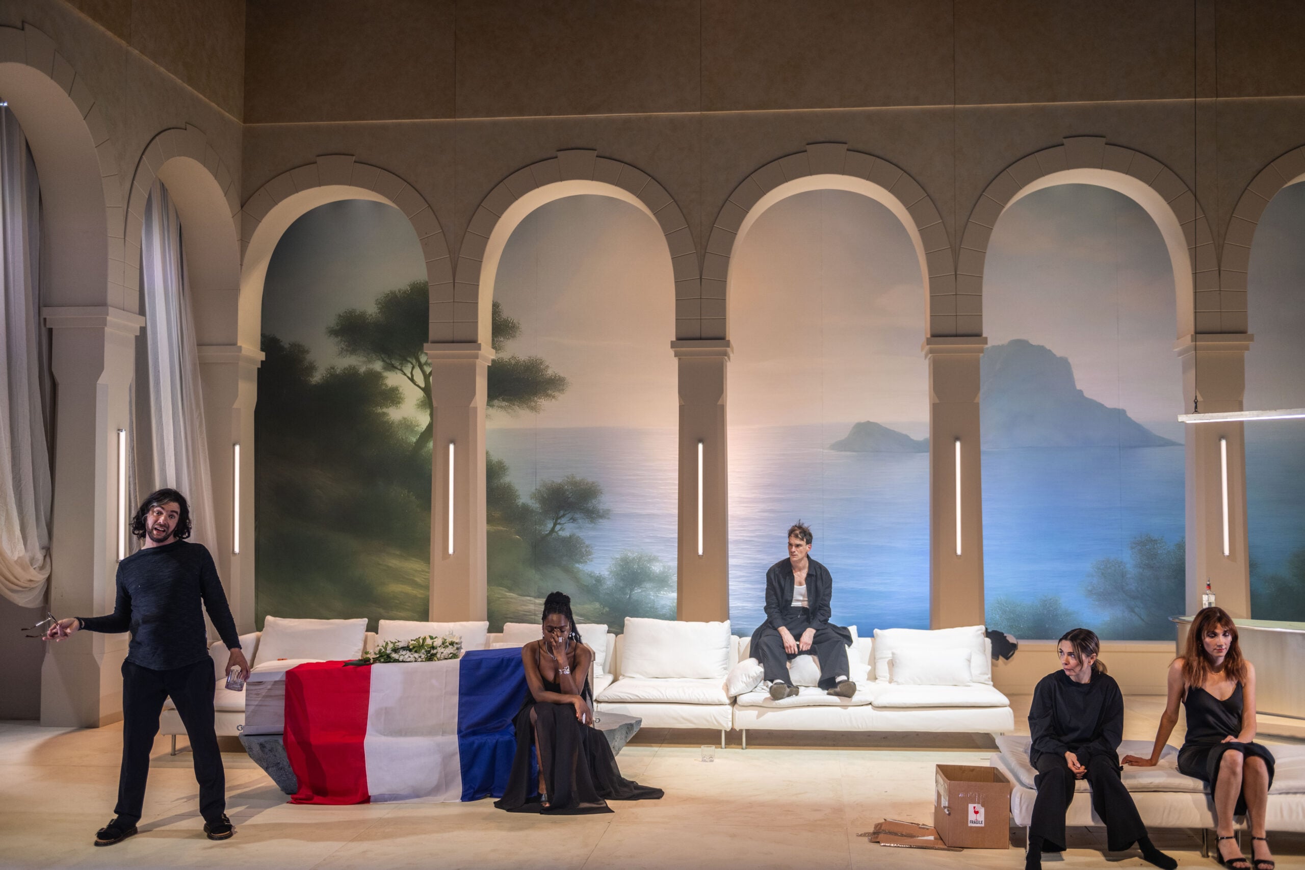 Vlijmscherpe millennial-comedy ‘Vrede’ naar Amphion: grappen over een generatie in crisis