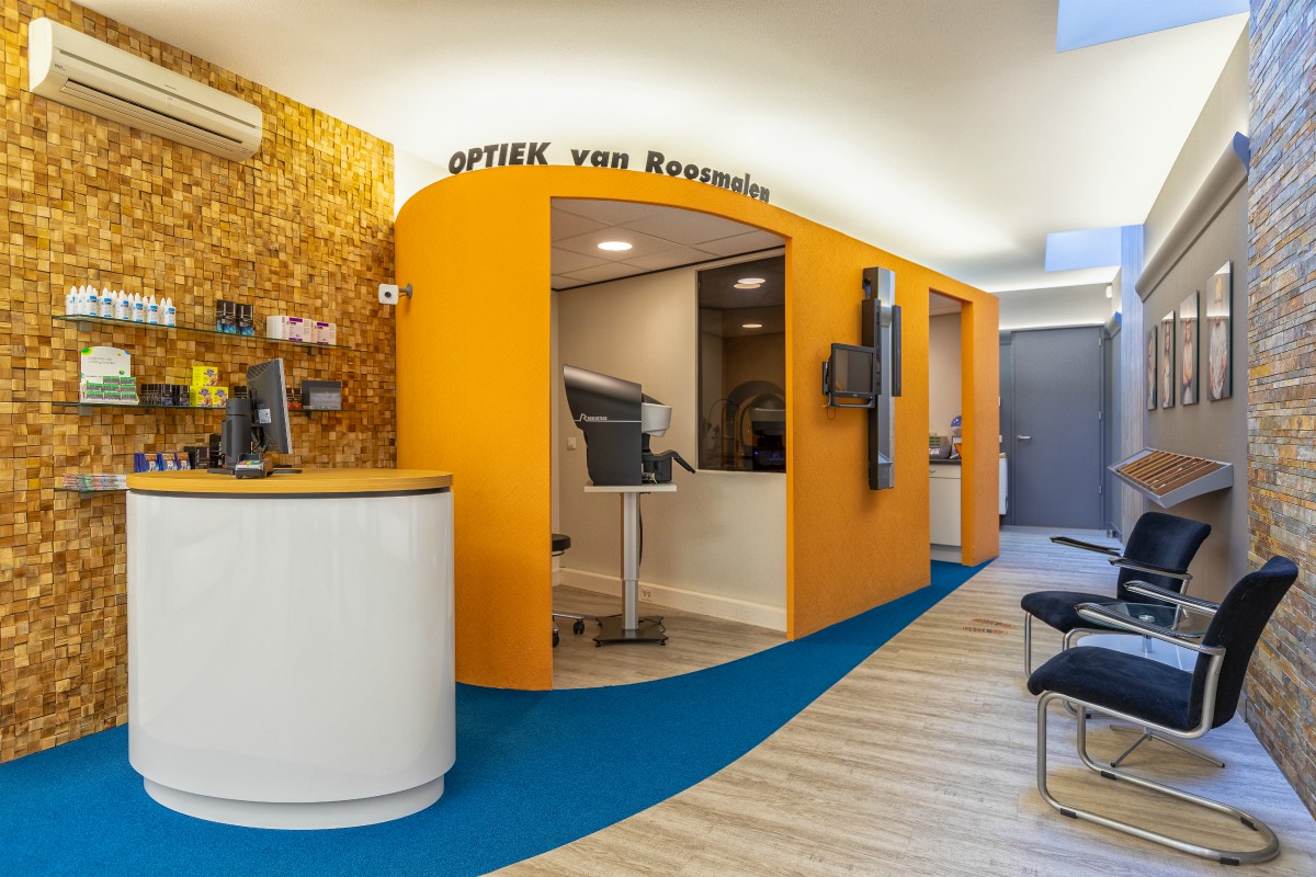 Van Roosmalen Optiek - opticien Dordrecht - balie - indebuurt Dordrecht