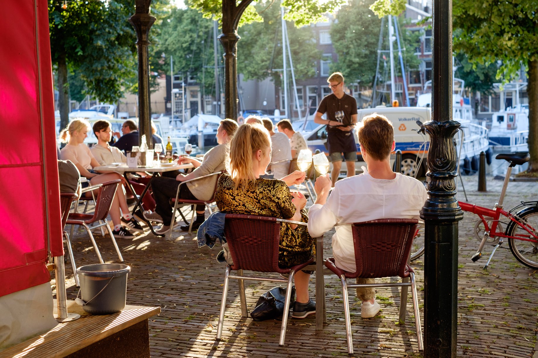 Terras Dordrecht lekker weer winkelen