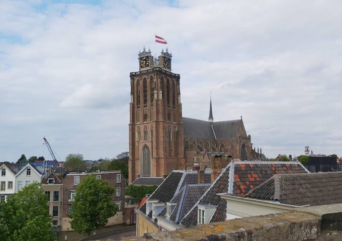 Dordtse aanbiedingen goedkope smoothies en een 4 sterrenhotel