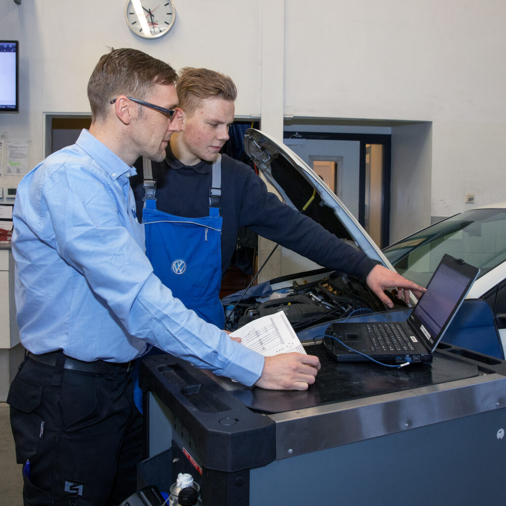 Amega Groep automotive garage Ames baan vacature stage BBL