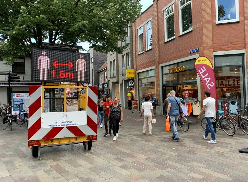 corona bord anderhalve meter centrum
