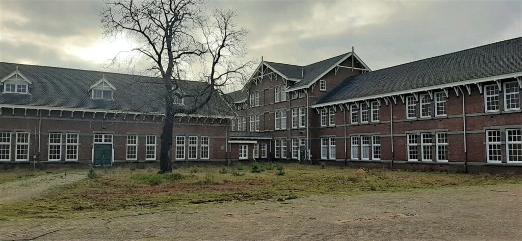 Kazerneterreinen