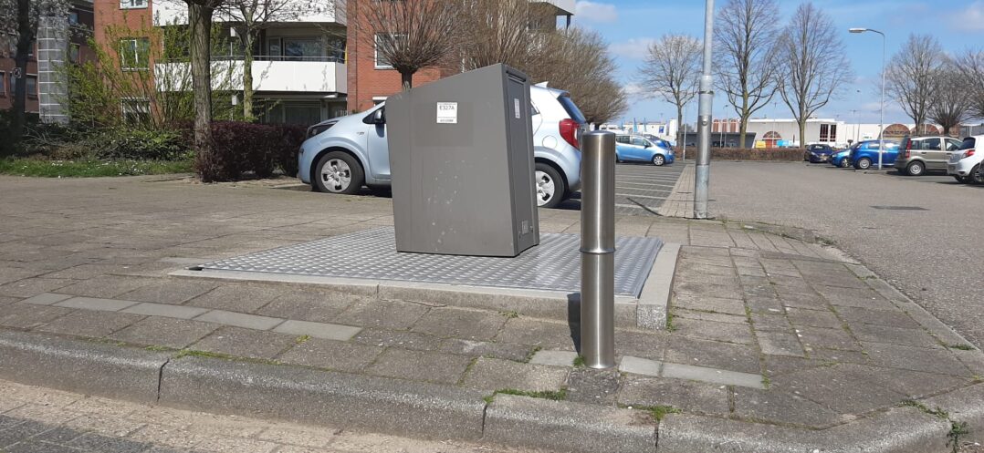 Paaltje vuilniscontainer