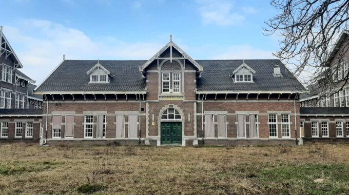 Van Essenkazerne