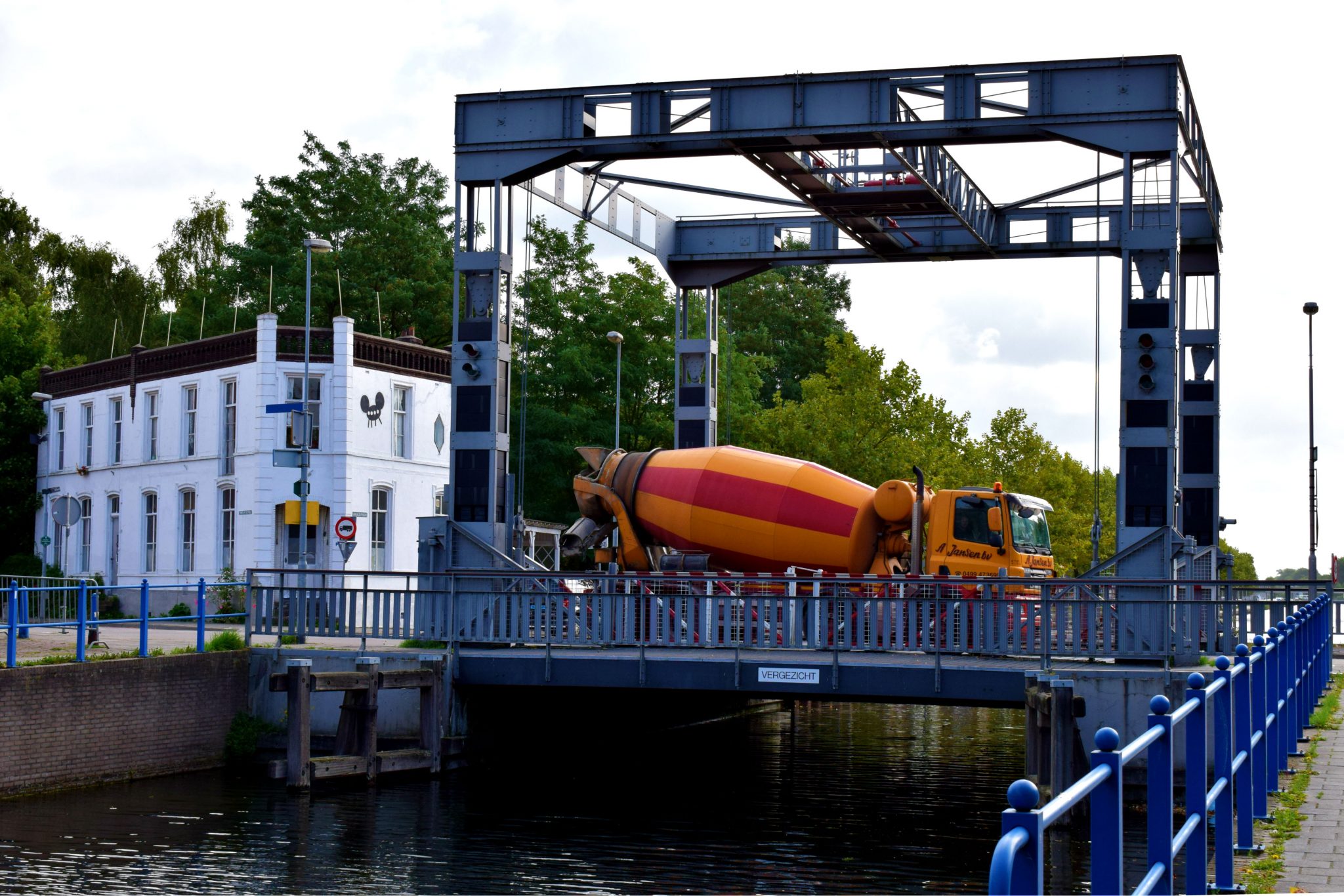 Eindhovens kanaal nieuwbouw