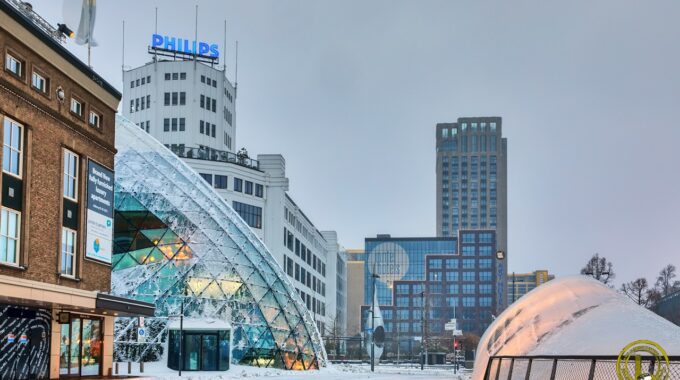 eindhoven sneeuw binnenstad centrum 2021 winters weekend weg Eindhoven