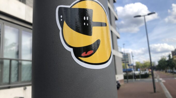 Eindhoven stickers straatbeeld