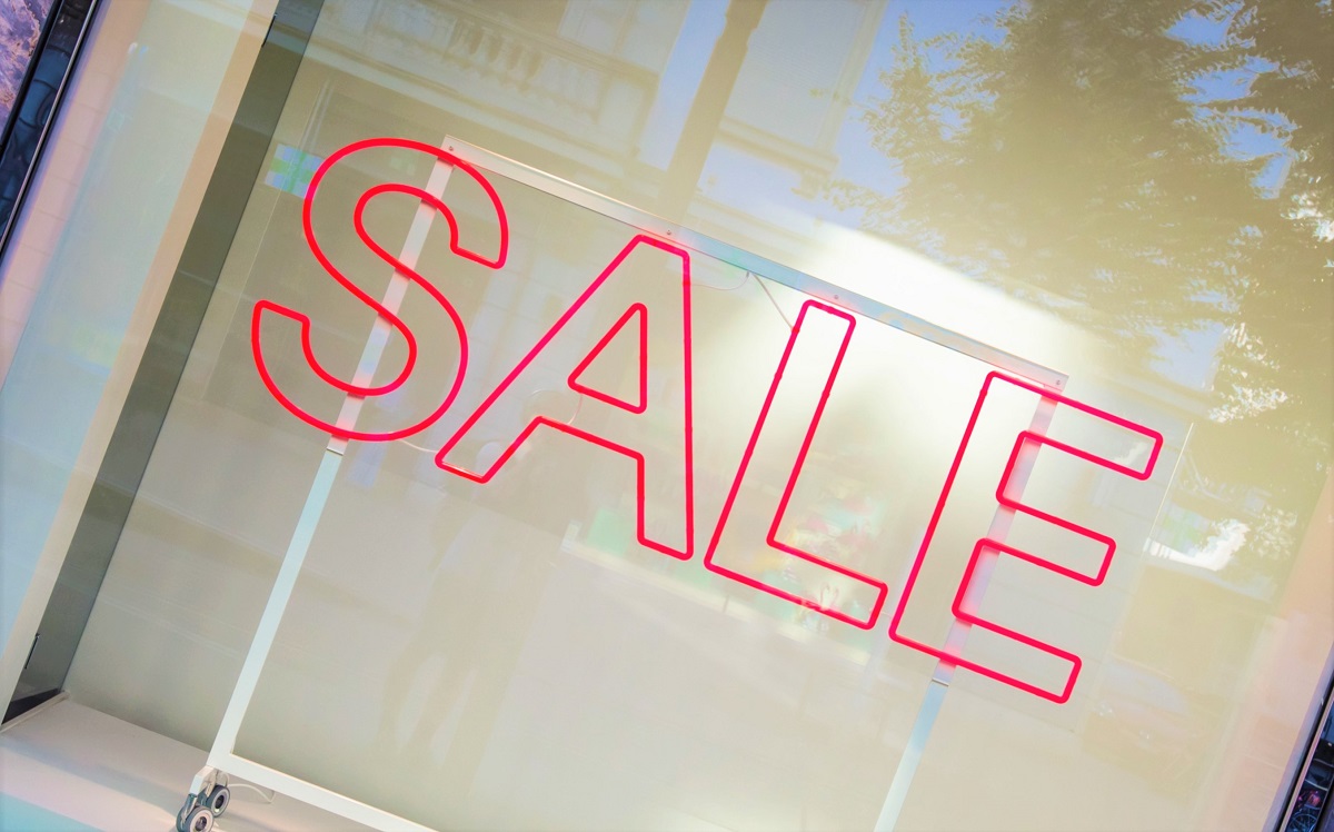 verbouwingsuitverkoop sale