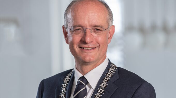 Onno van Veldhuizen Formeel