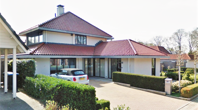 weerninklanden 42