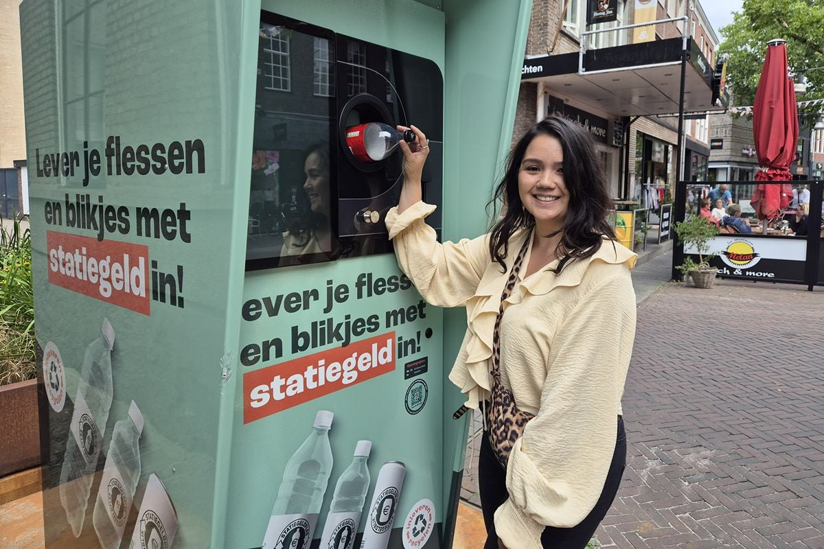 Weekje Enschede: statiegeld via een Tikkie en hier scoor je bankstellen en tv's voor 1 euro (!)