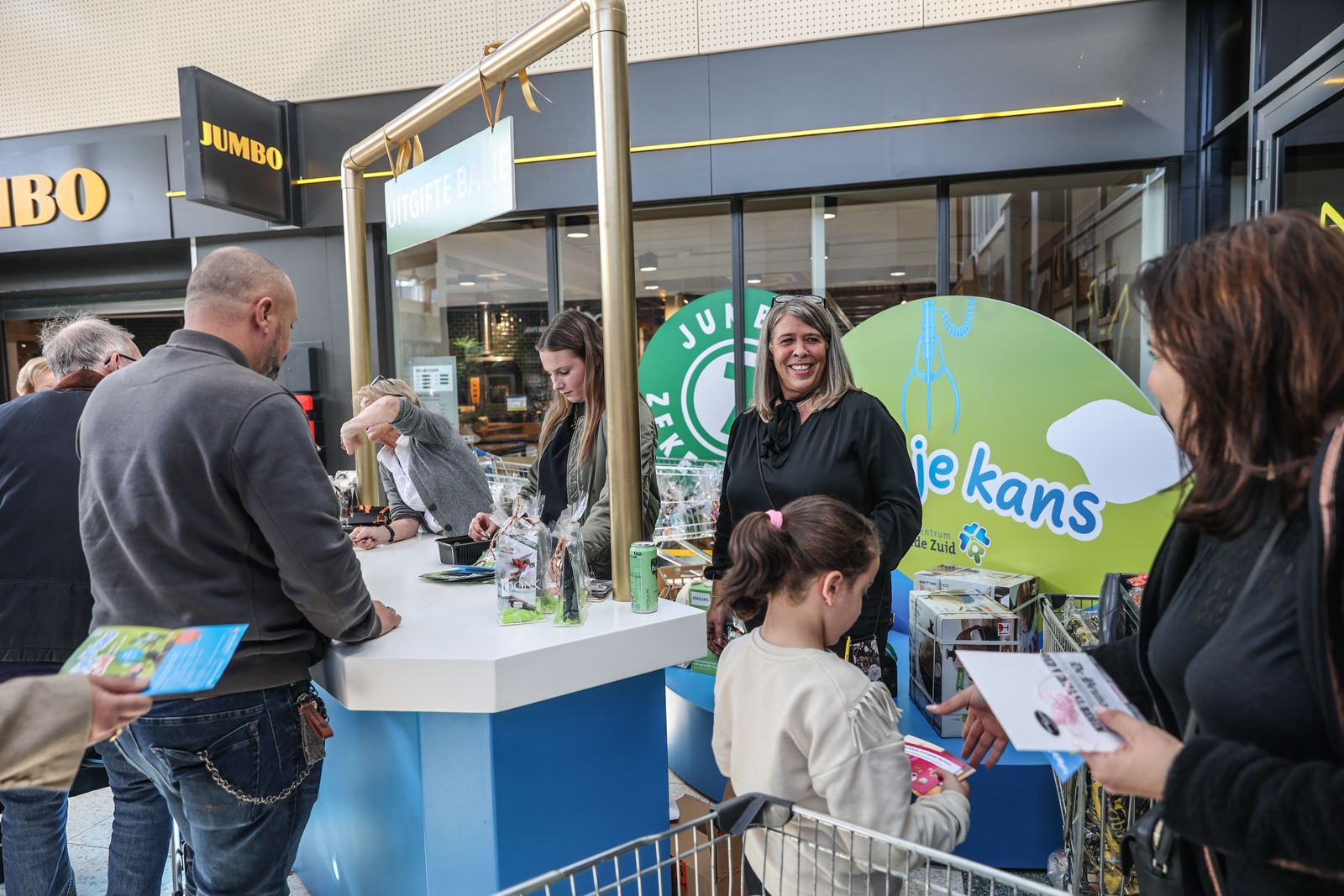 Wow! Dít winkelcentrum in Enschede geeft dit najaar voor €20.000 aan cadeau’s weg – en jij kan winne