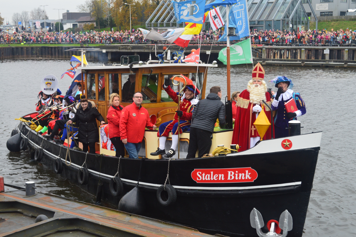 Maak de sinterklaasintocht in Enschede nog leuker met deze bingokaart