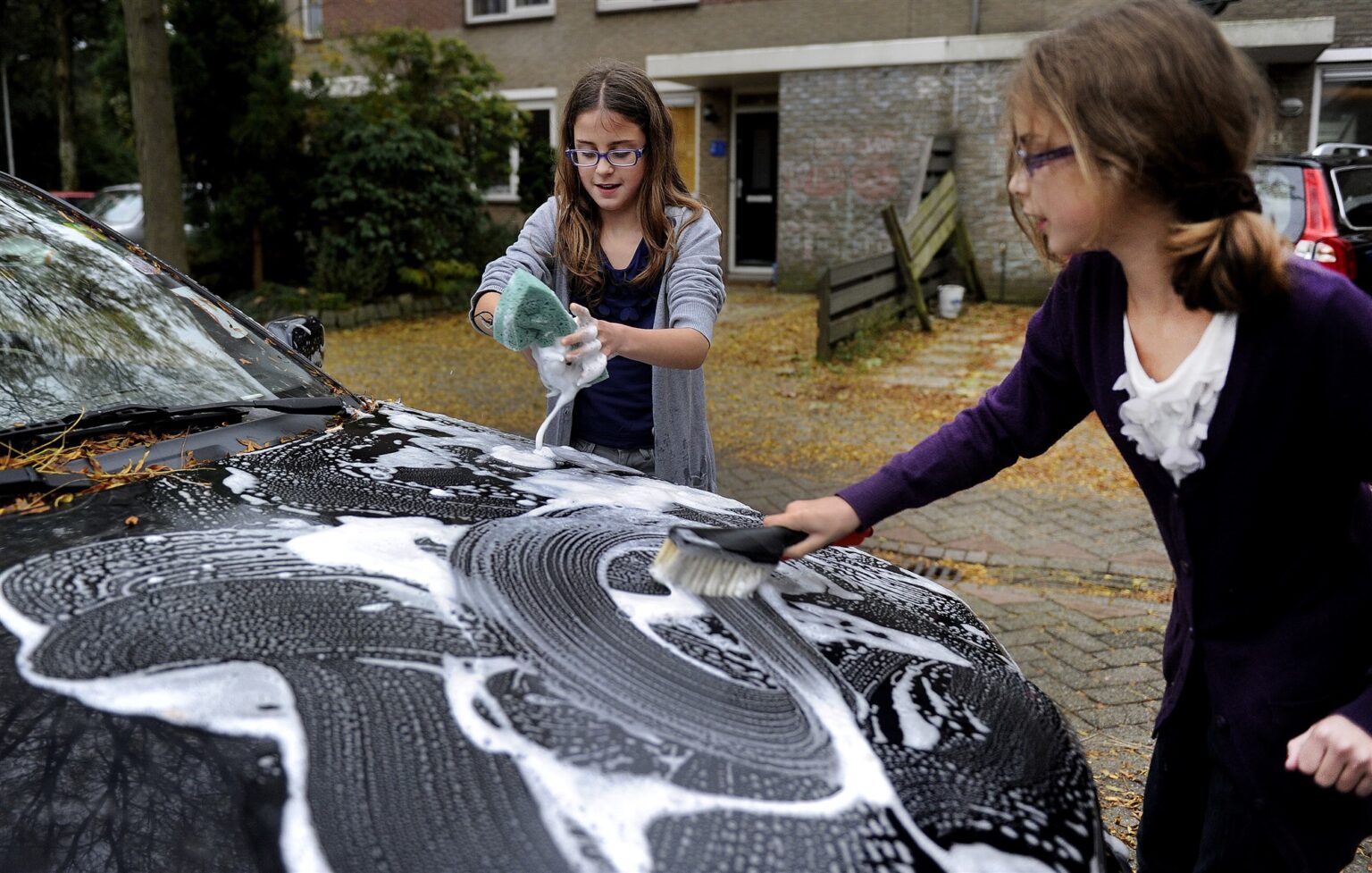 Mag dat, je auto wassen voor de deur in Groningen? indebuurt Groningen