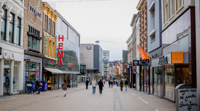 herestraat groningen winkelen