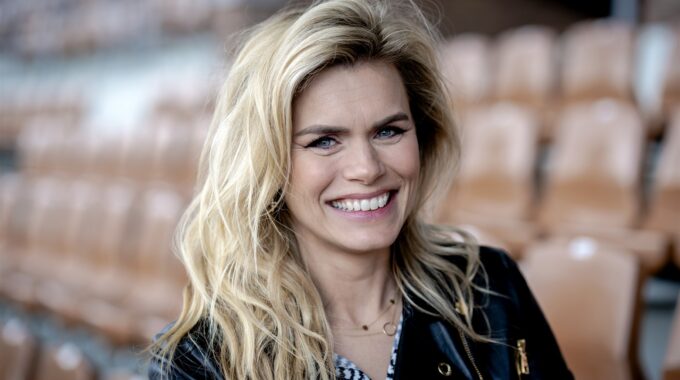 Nicolette van Dam