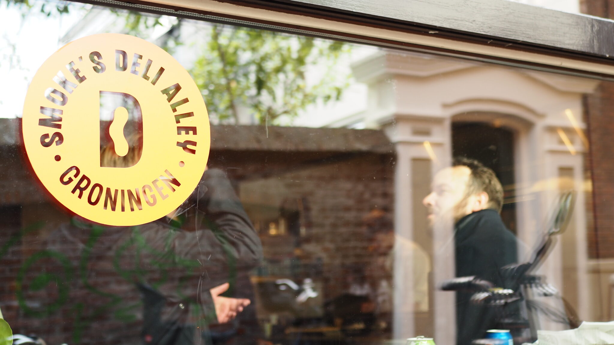 Bojan (38) startte Smoke’s Deli Alley ‘Low and slow, dat is onze