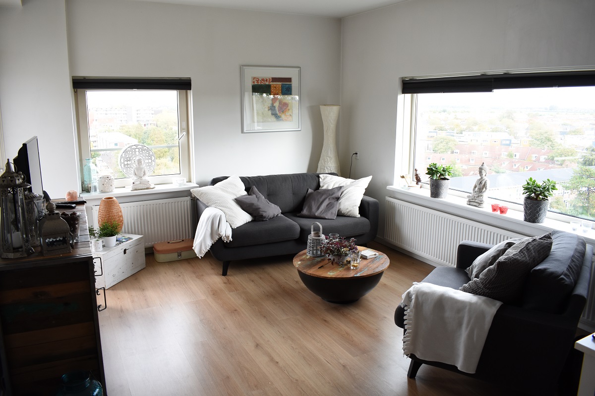 Binnenkijken bij Natascha met uitzicht over heel Haarlem 'Met oud en