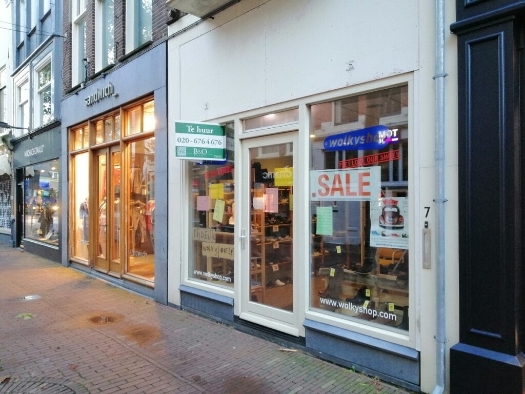 Deze Haarlemse winkels houden herfstuitverkoop en alles moet weg