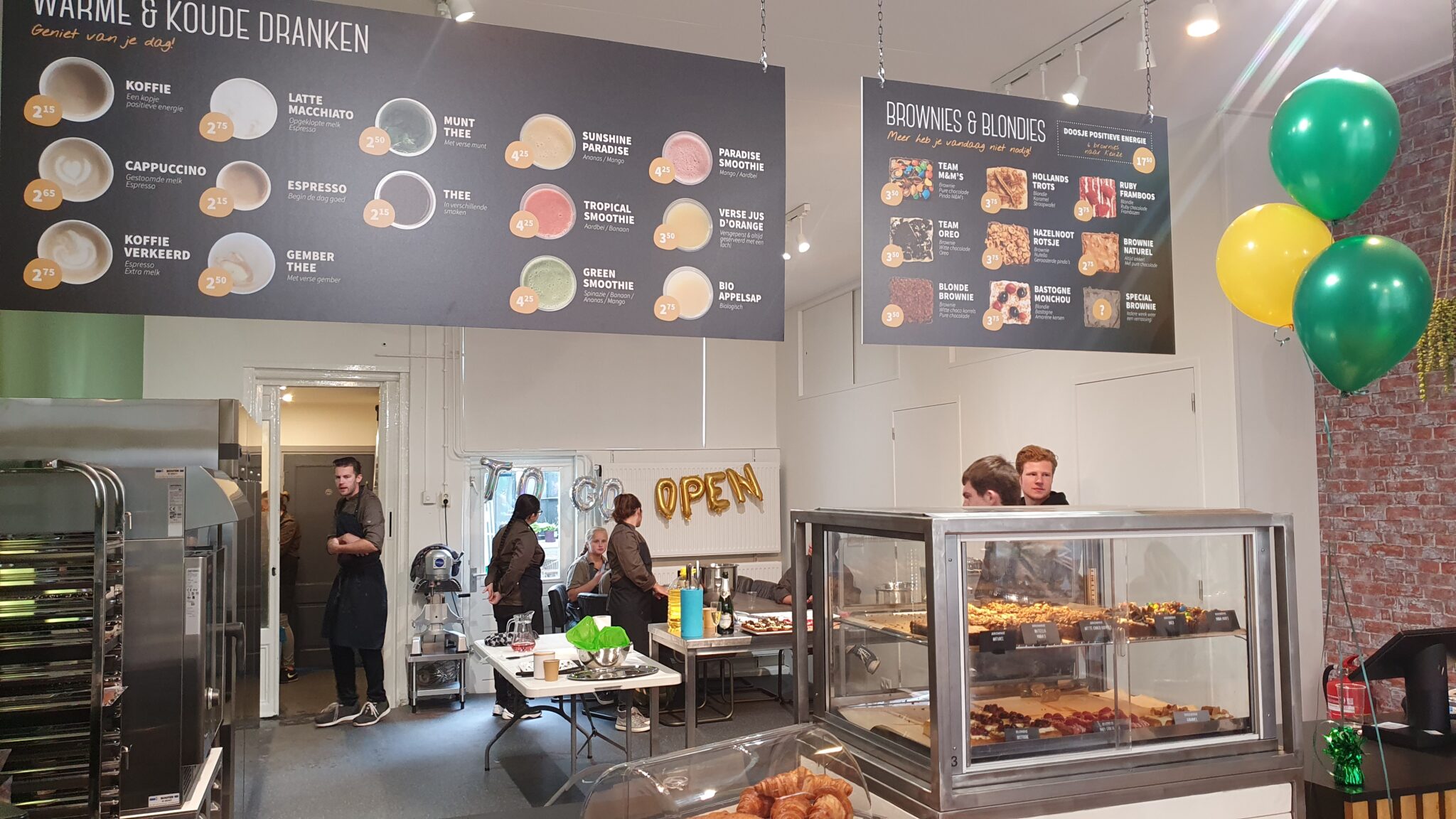 Smullen Brownies & Downies opende vandaag de To Go Store en wij