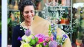 Pauline voor haar winkel | Foto: Miss Bloem