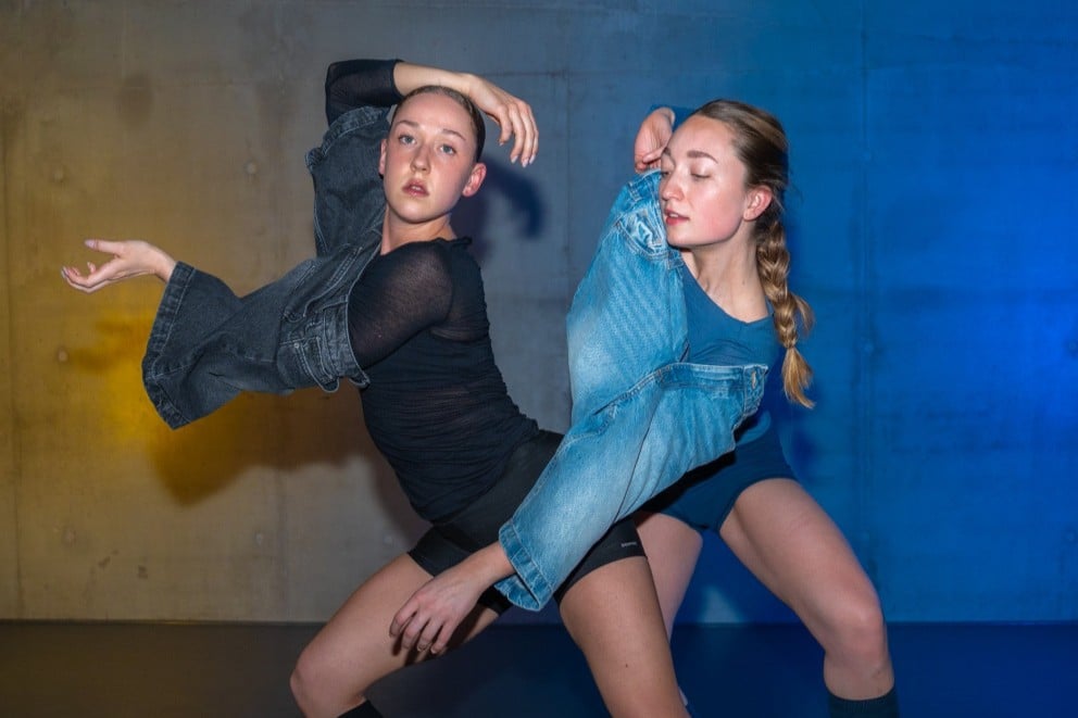 Tof concept in Haarlem: na deze dansvoorstelling borrel je bij de bar óp het podium