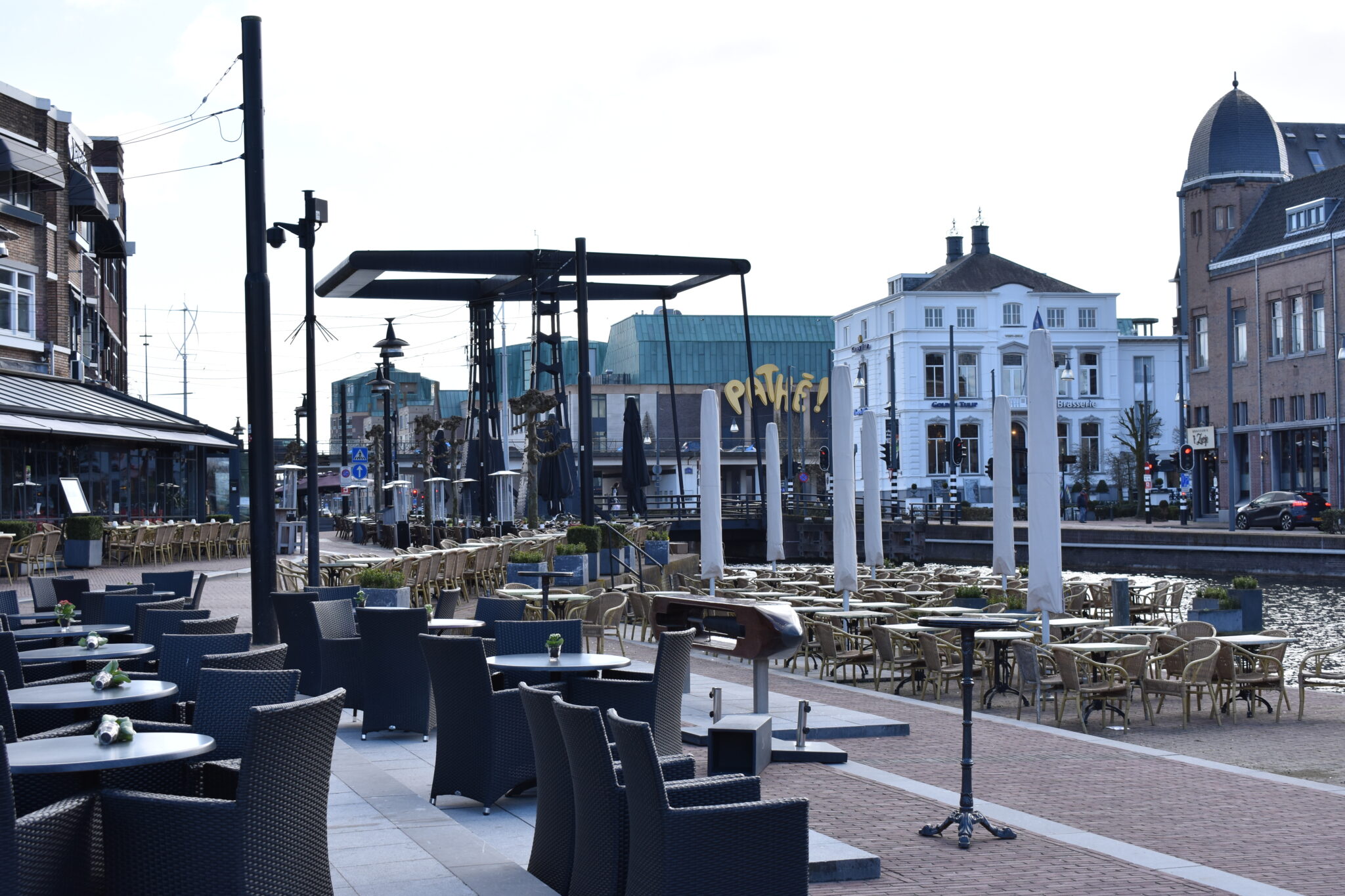 Terrassen aan de haven in Helmond