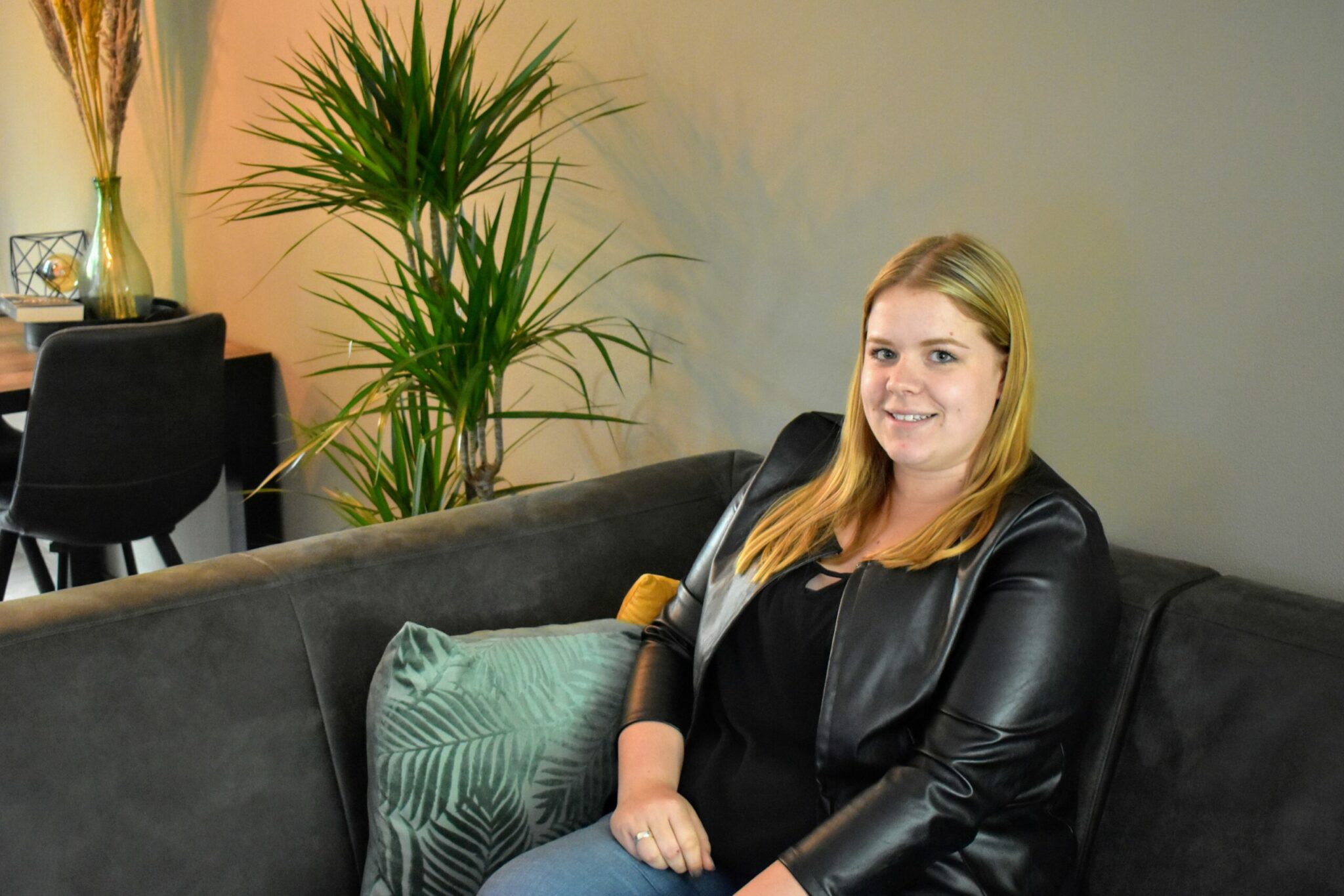 Binnenkijken bij Romy: ‘We houden van een industrieel interieur’