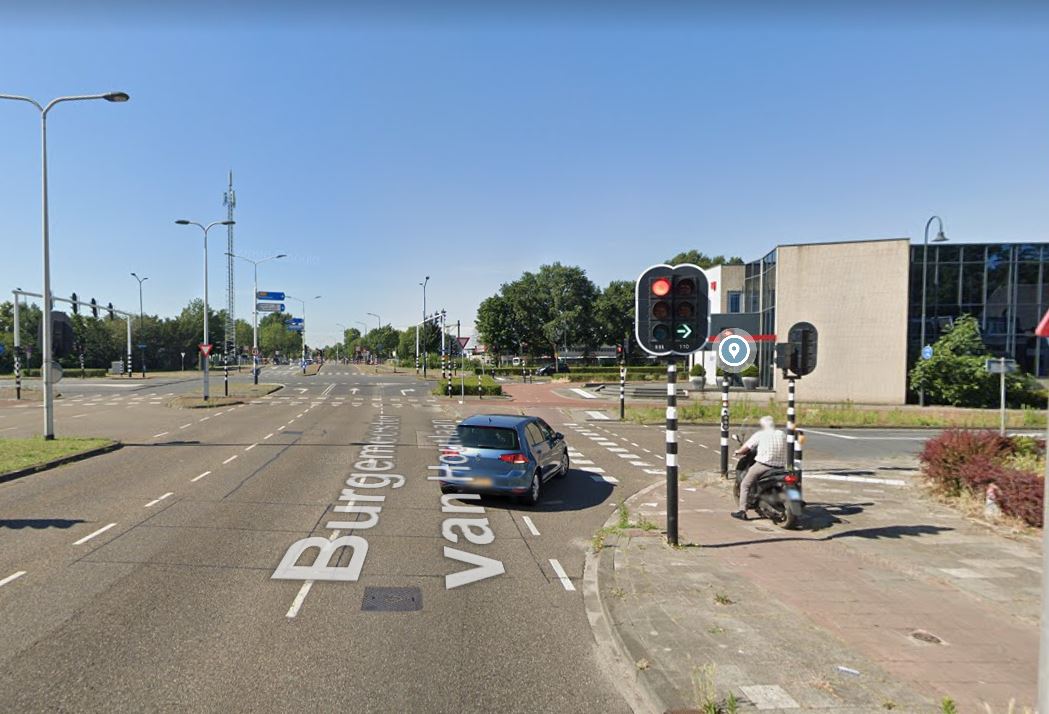 Verkeerslichten Burgemeester van Houtlaan Helmond